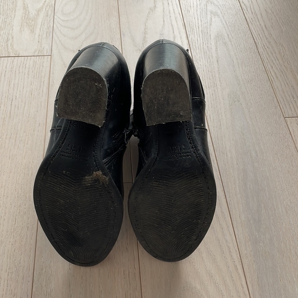 Aldo Black Leather Block Heel Ankle Boots - Picture 7 of 8